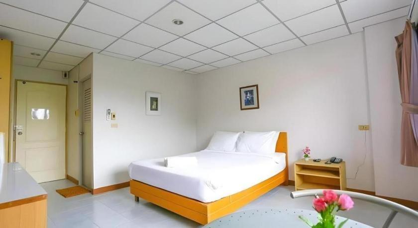Central Place Hotel Rayong Exterior foto